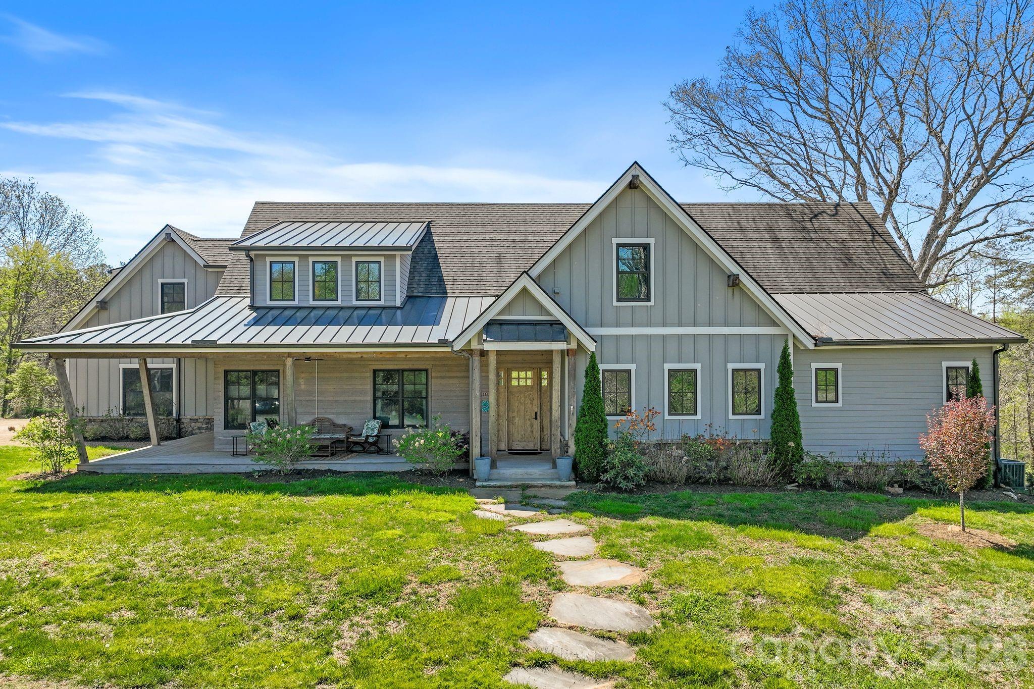 18 Majestic Oak Circle Asheville NC 28805