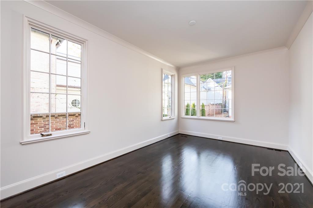 308 Fenton Place Charlotte NC 28207