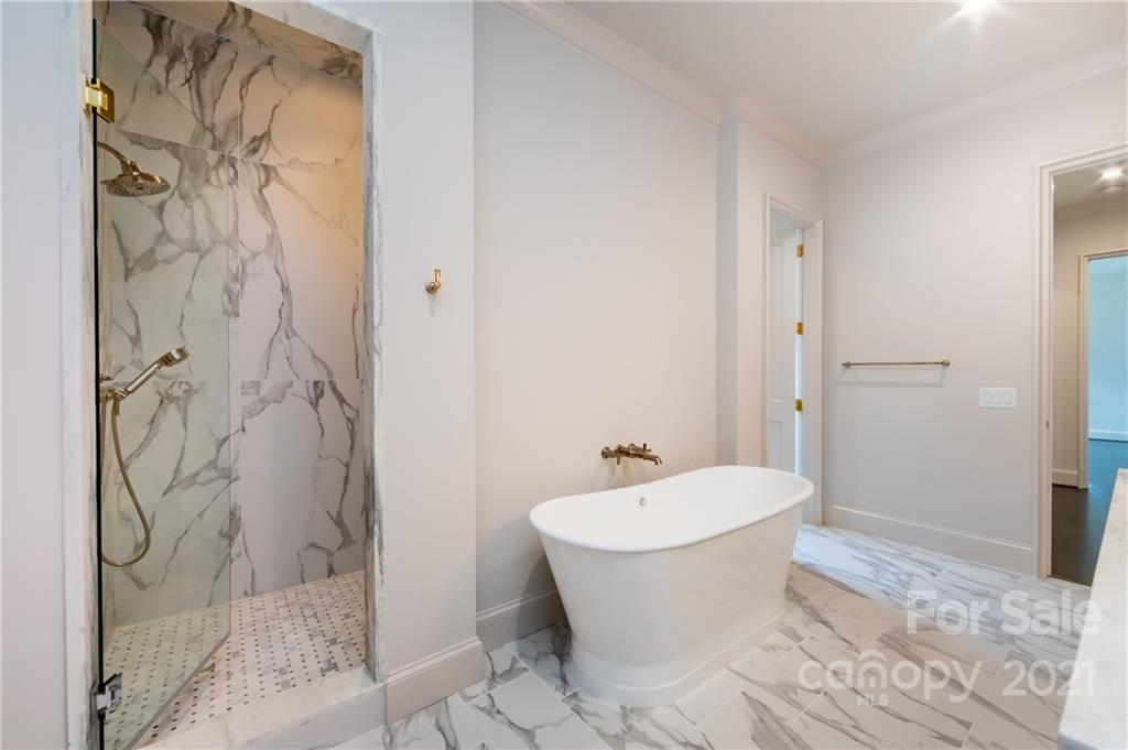 308 Fenton Place Charlotte NC 28207