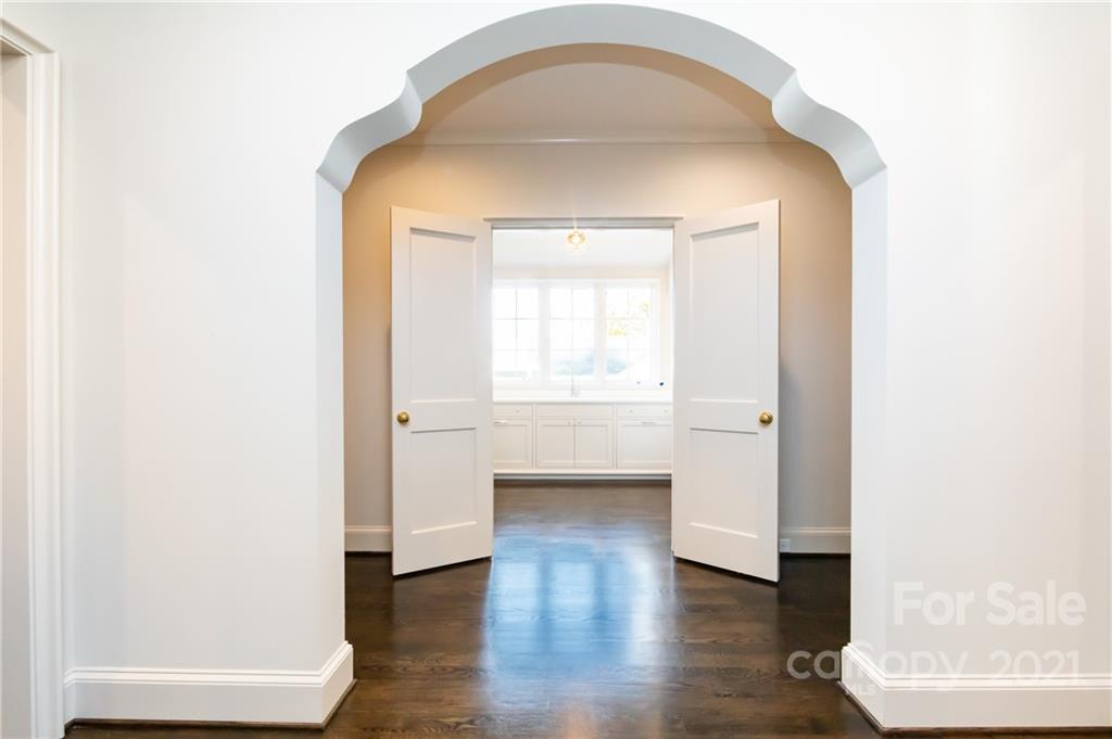 308 Fenton Place Charlotte NC 28207