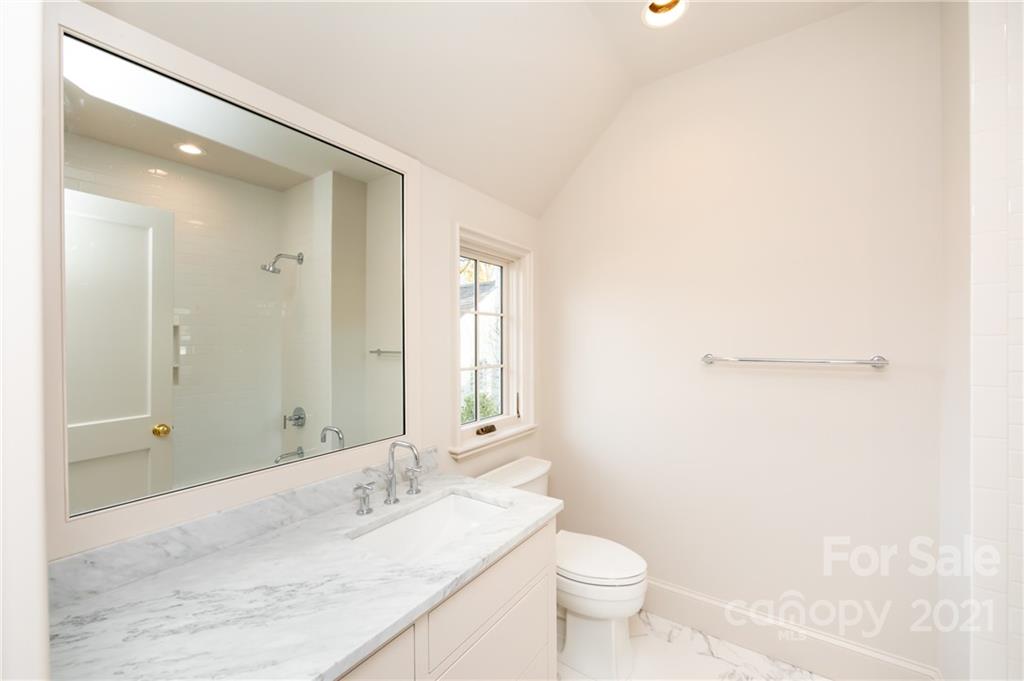 308 Fenton Place Charlotte NC 28207