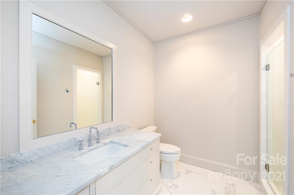 308 Fenton Place Charlotte NC 28207