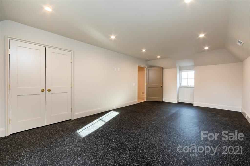 308 Fenton Place Charlotte NC 28207