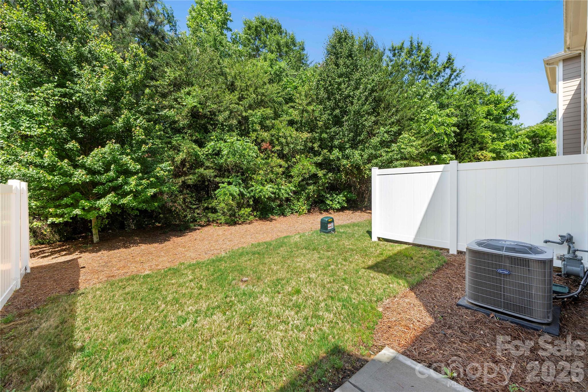 8723 Harris Lake Lane Charlotte NC 28269