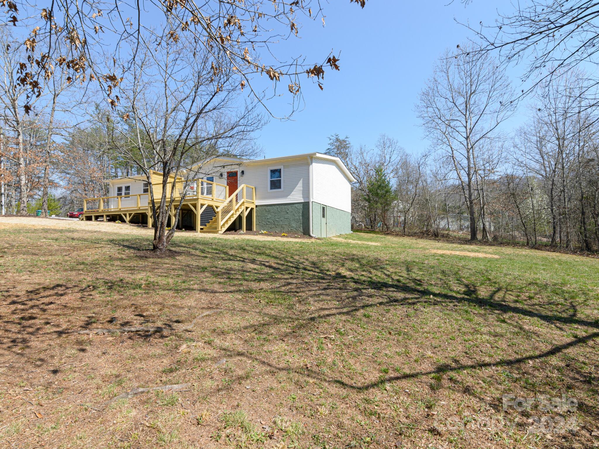 7 Bannister Drive Asheville NC 28804