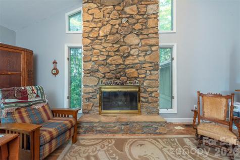 10 Chestnut Ridge Road Mills River NC 28759