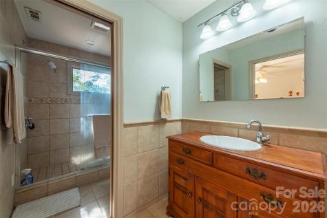 10 Chestnut Ridge Road Mills River NC 28759