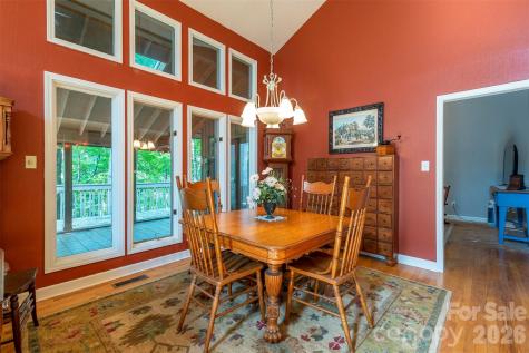 10 Chestnut Ridge Road Mills River NC 28759