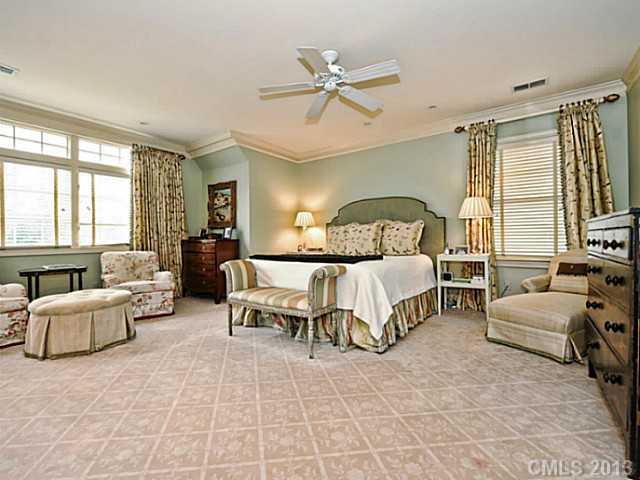 519 Hermitage Court Charlotte NC 28207