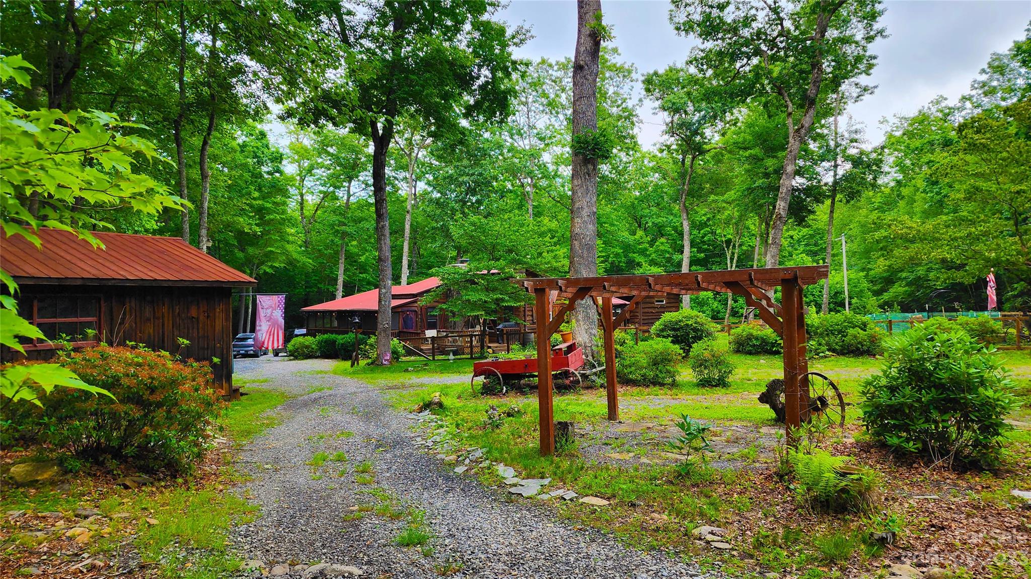 144 Byrd Park Road Burnsville NC 28714