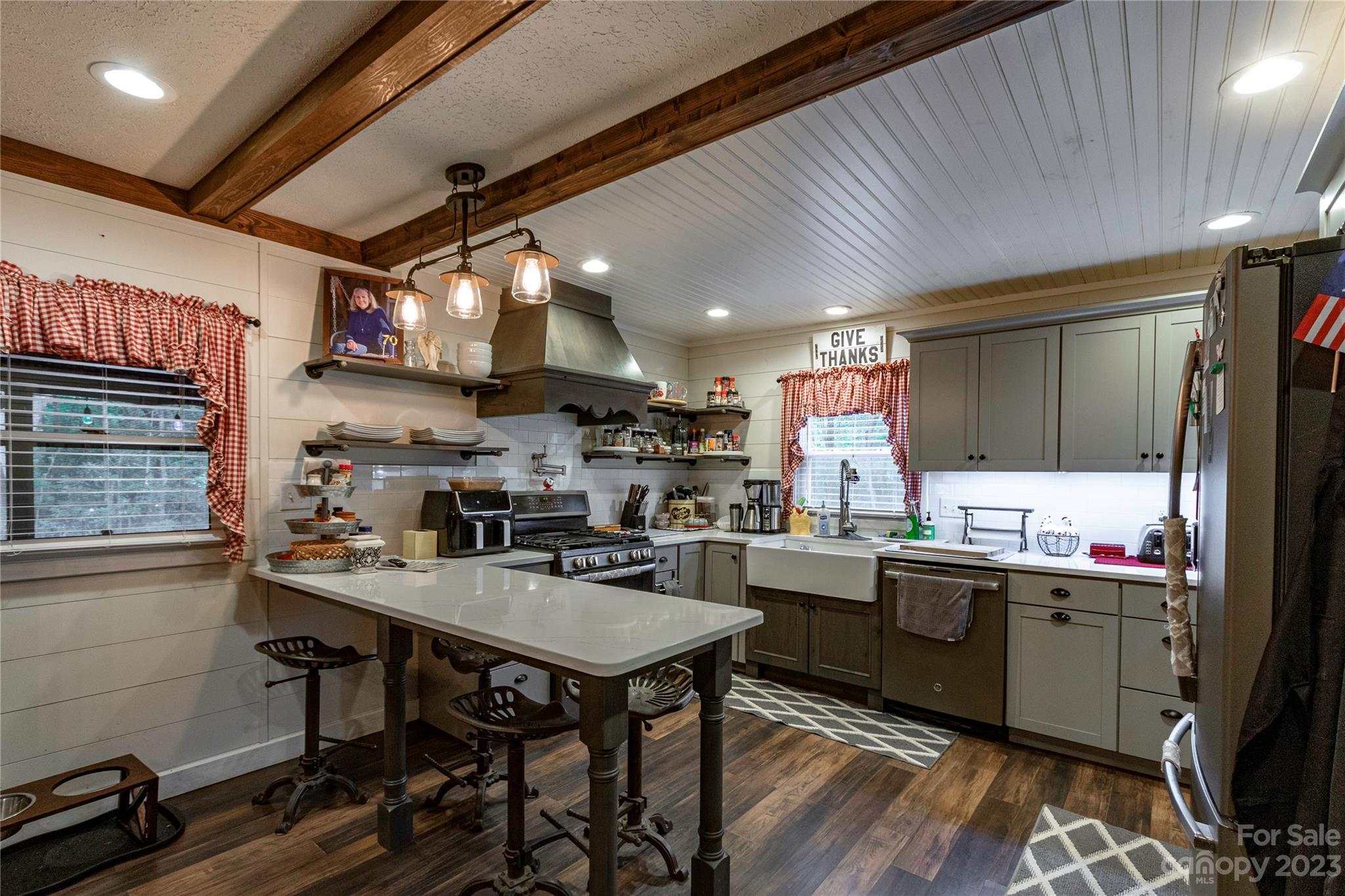 144 Byrd Park Road Burnsville NC 28714