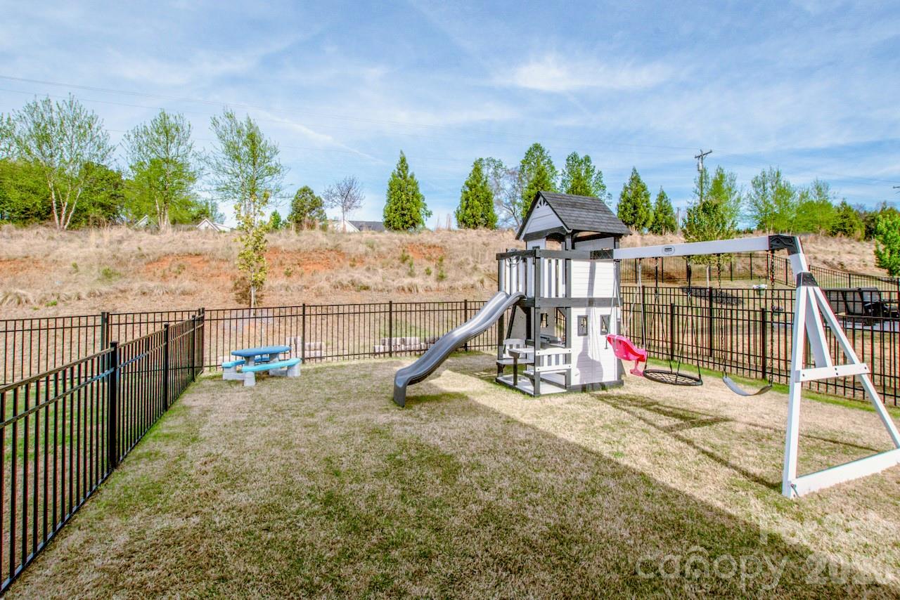 167 Rhuidean Court Troutman NC 28166