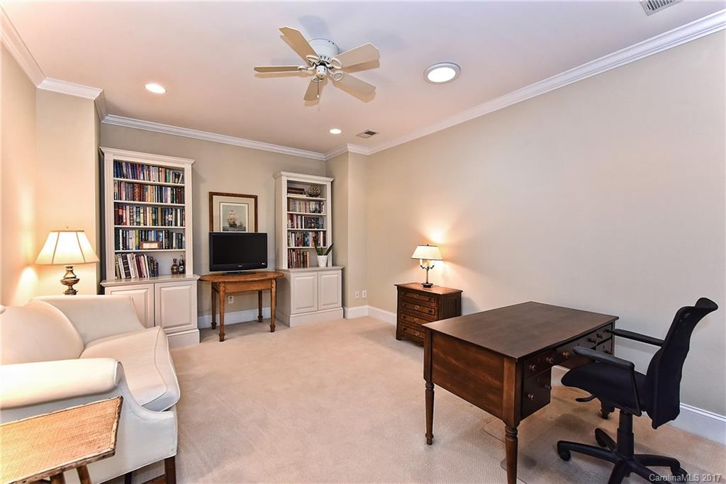 6708 Louisburg Square Lane Charlotte NC 28210