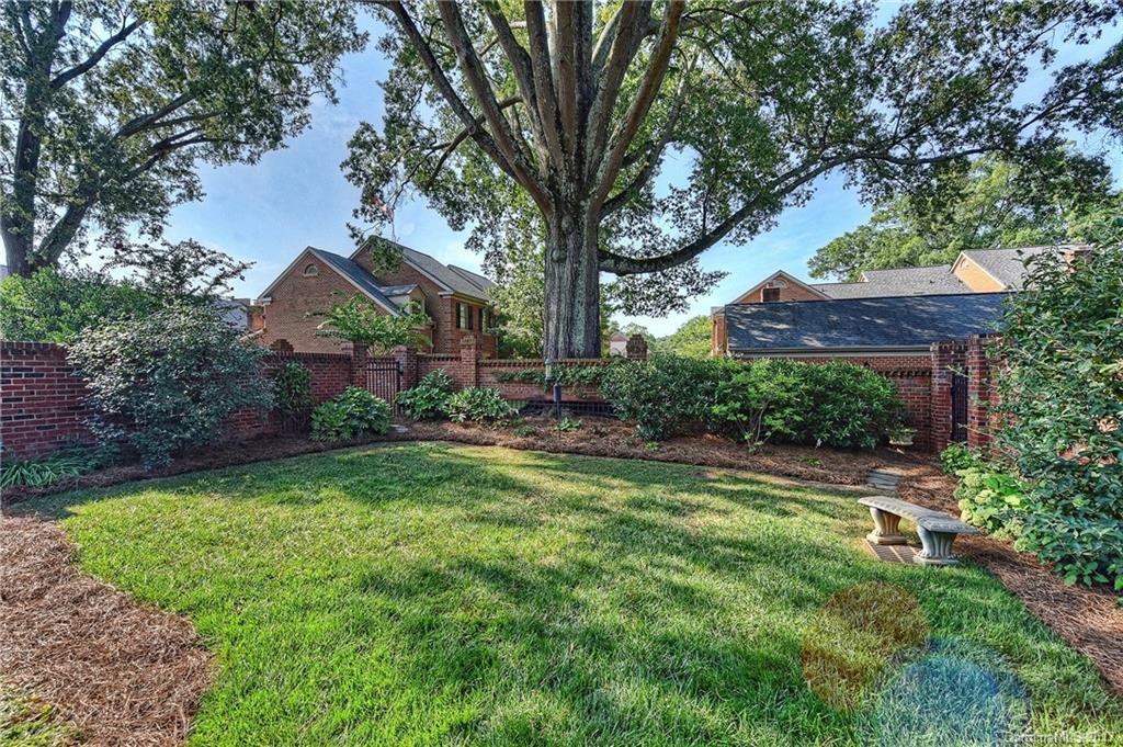 6708 Louisburg Square Lane Charlotte NC 28210