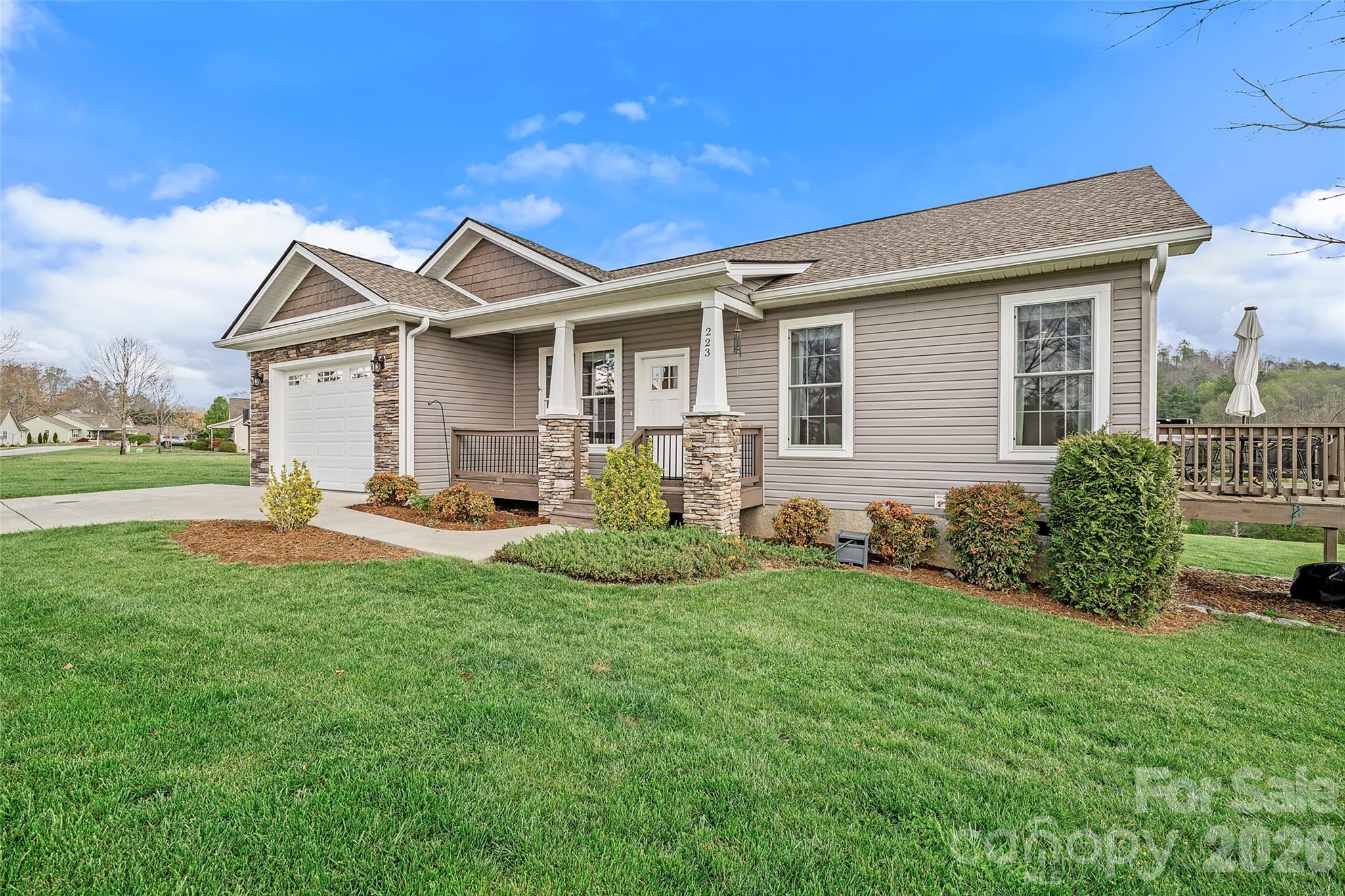 223 River Breeze Lane Etowah NC 28729