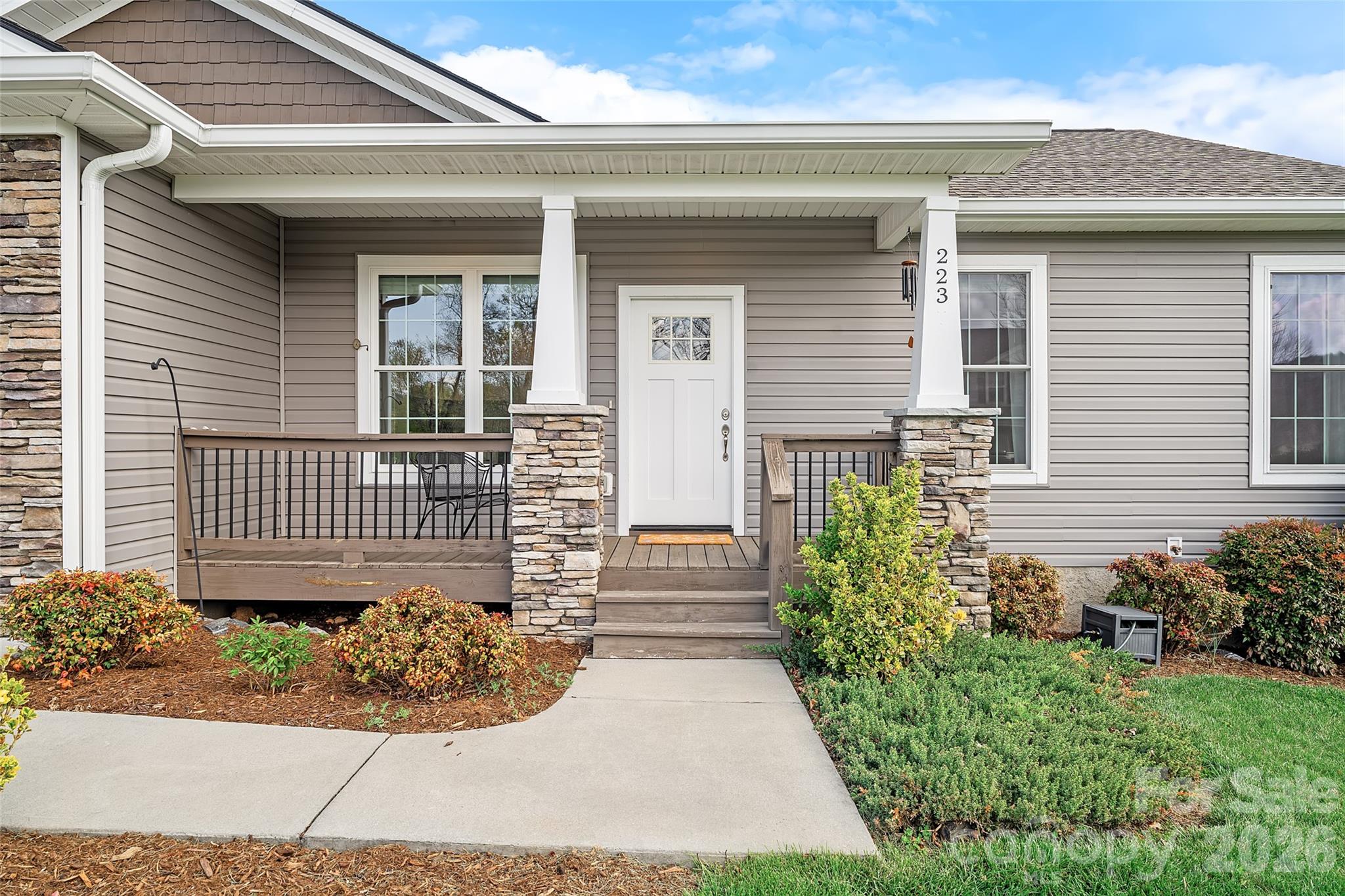 223 River Breeze Lane Etowah NC 28729
