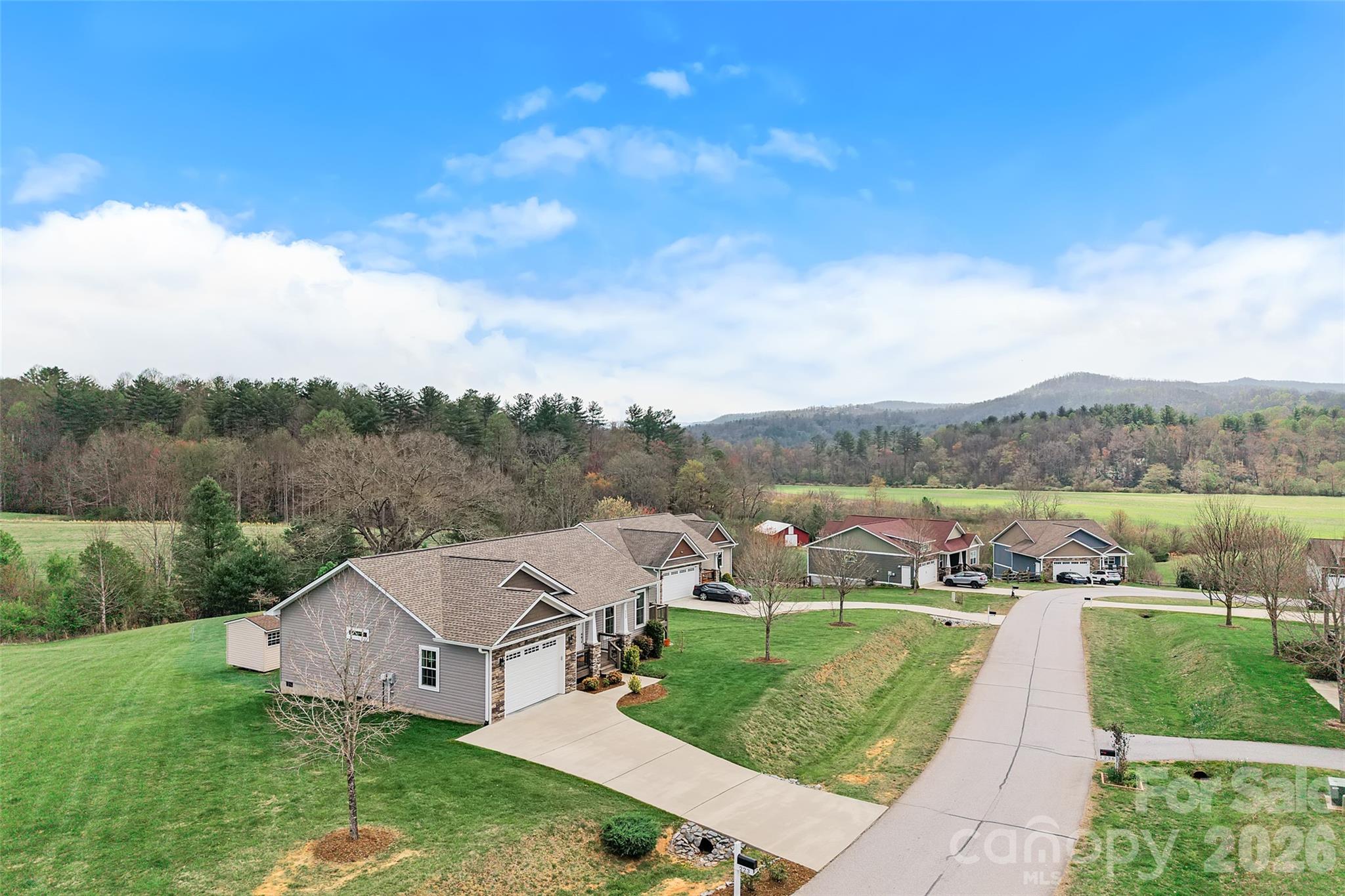 223 River Breeze Lane Etowah NC 28729