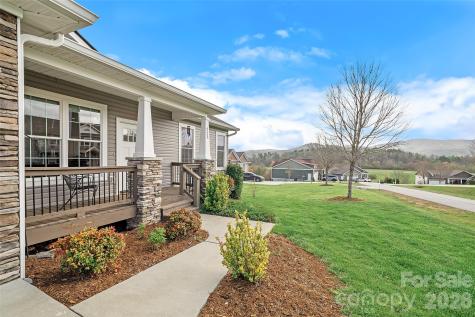 223 River Breeze Lane Etowah NC 28729