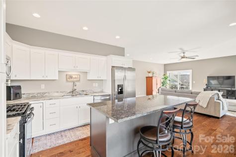 223 River Breeze Lane Etowah NC 28729