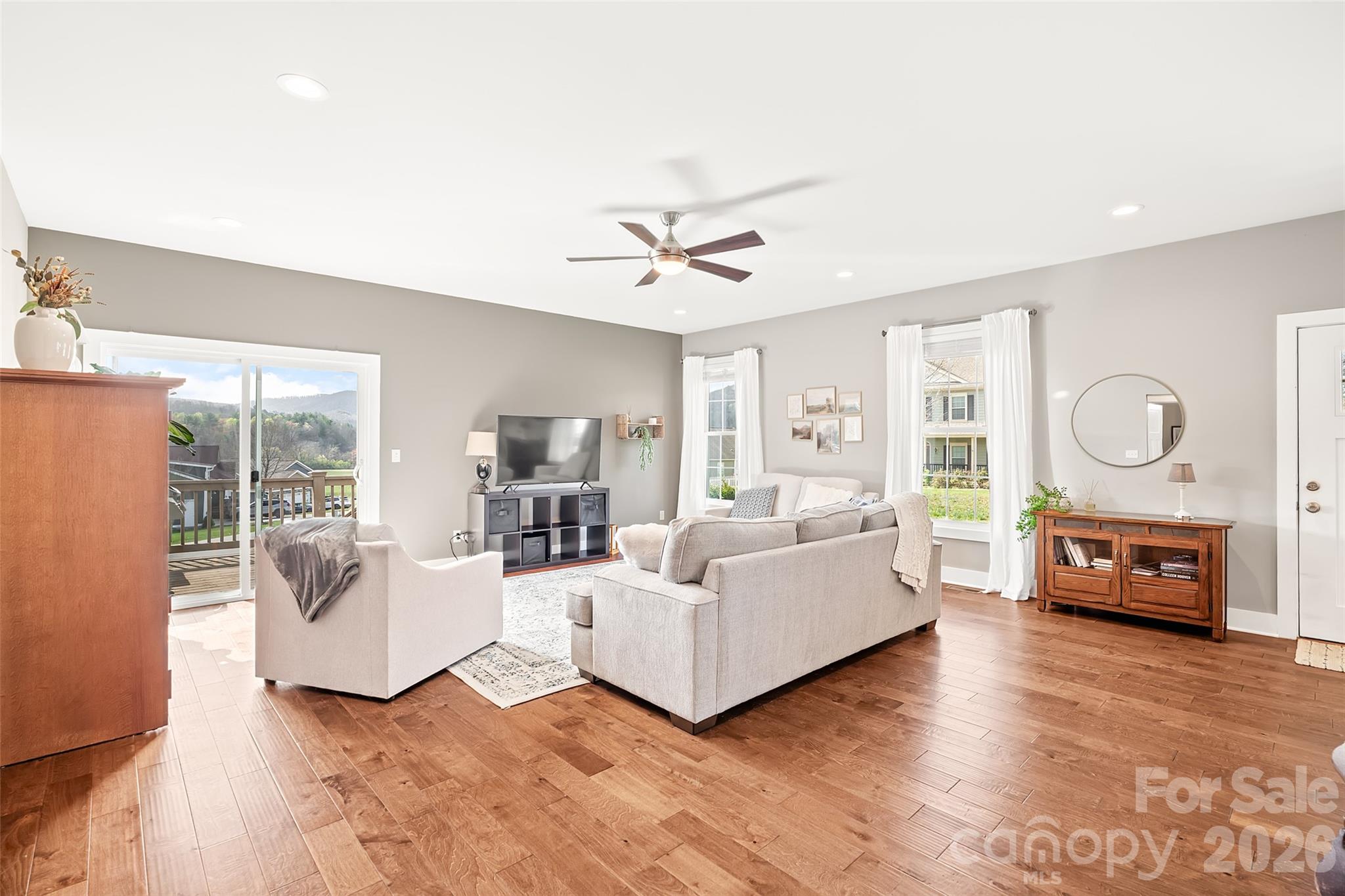 223 River Breeze Lane Etowah NC 28729