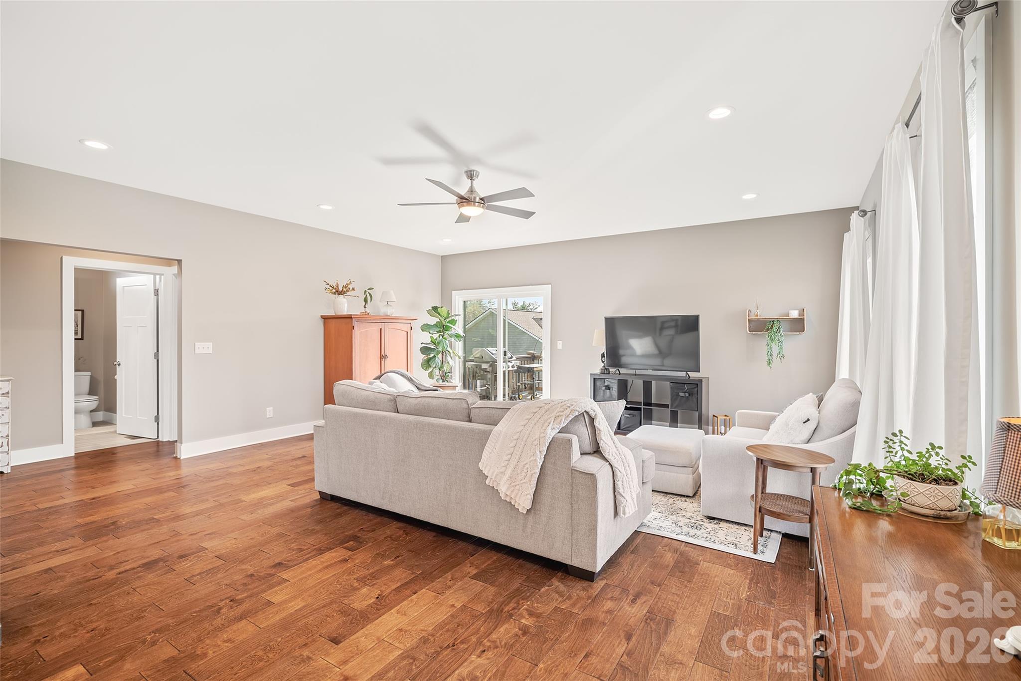 223 River Breeze Lane Etowah NC 28729