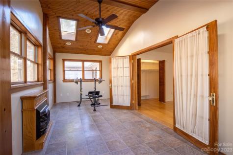 115 Pat V Eller Lane Newland NC 28657