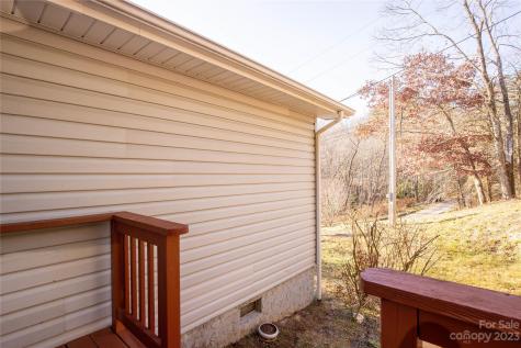 115 Pat V Eller Lane Newland NC 28657