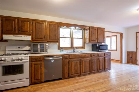 115 Pat V Eller Lane Newland NC 28657