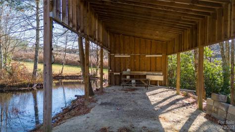 115 Pat V Eller Lane Newland NC 28657
