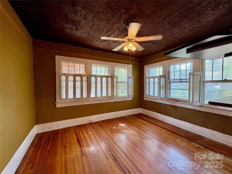 40 Brownwood Avenue Asheville NC 28806