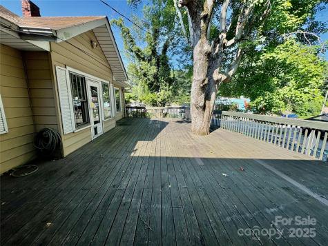 40 Brownwood Avenue Asheville NC 28806