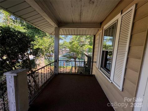 40 Brownwood Avenue Asheville NC 28806