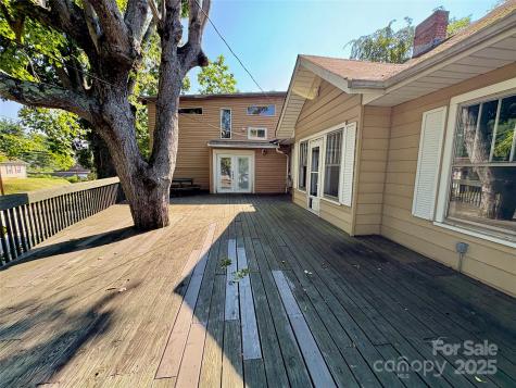 40 Brownwood Avenue Asheville NC 28806