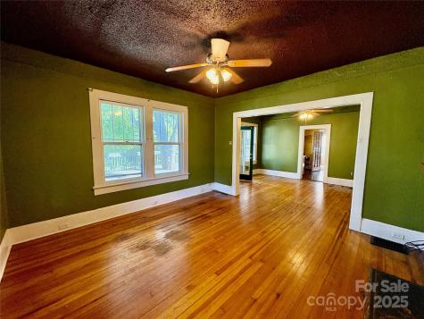 40 Brownwood Avenue Asheville NC 28806