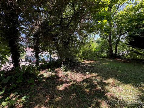 40 Brownwood Avenue Asheville NC 28806