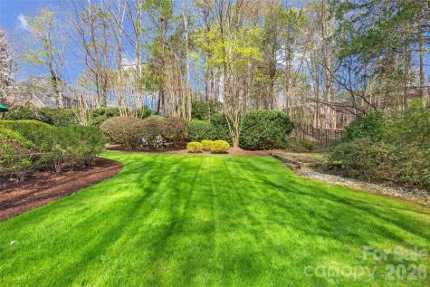 2095 Kings Manor Drive Weddington NC 28104