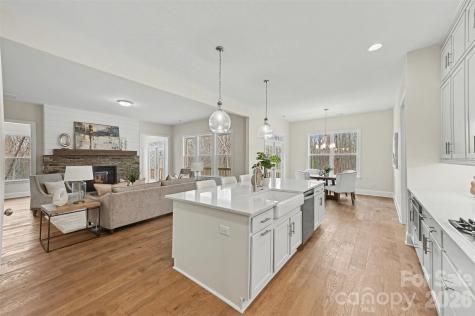 106 Windbluff Court Statesville NC 28677