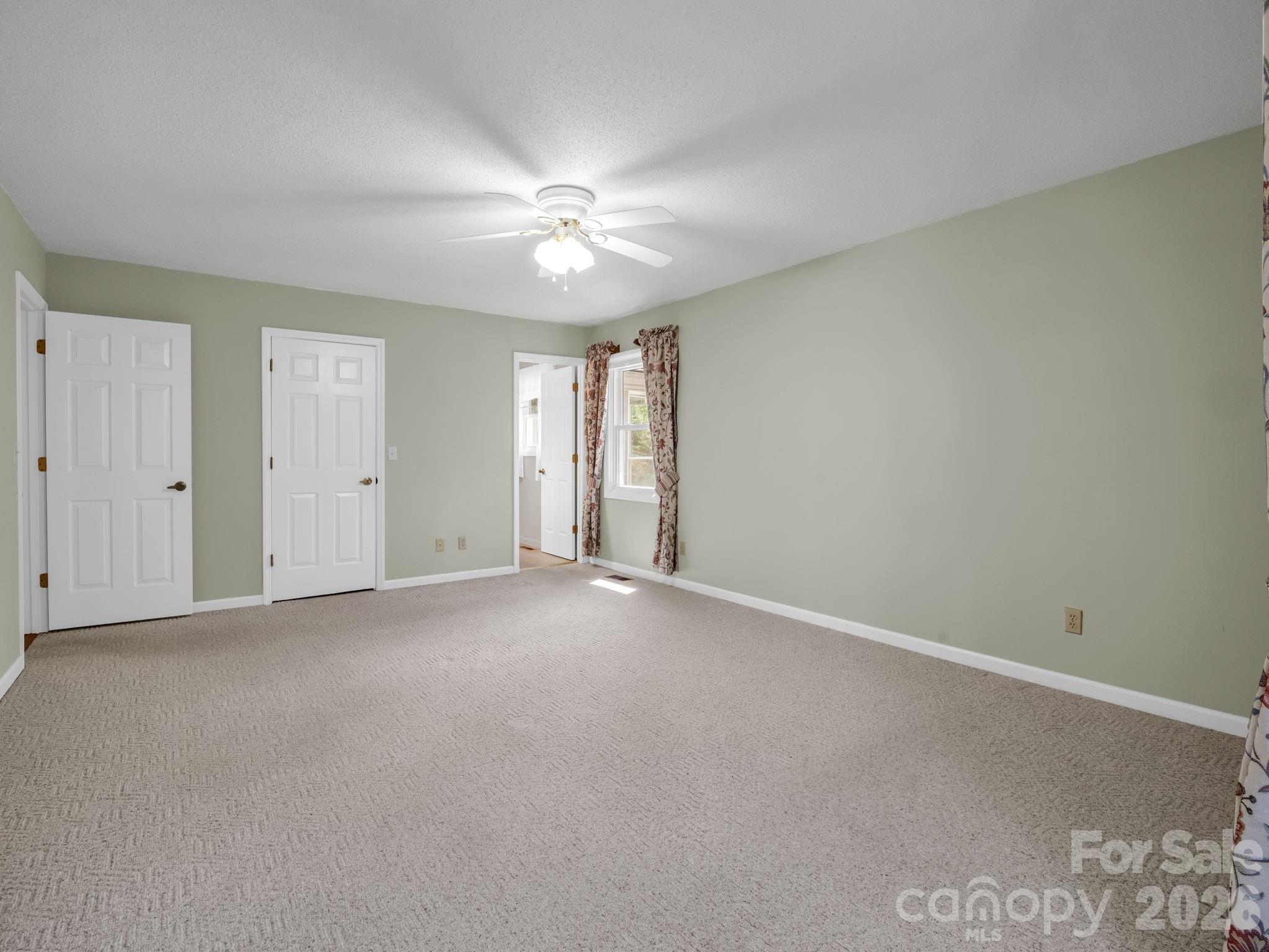 525 Maren Court Hendersonville NC 28739