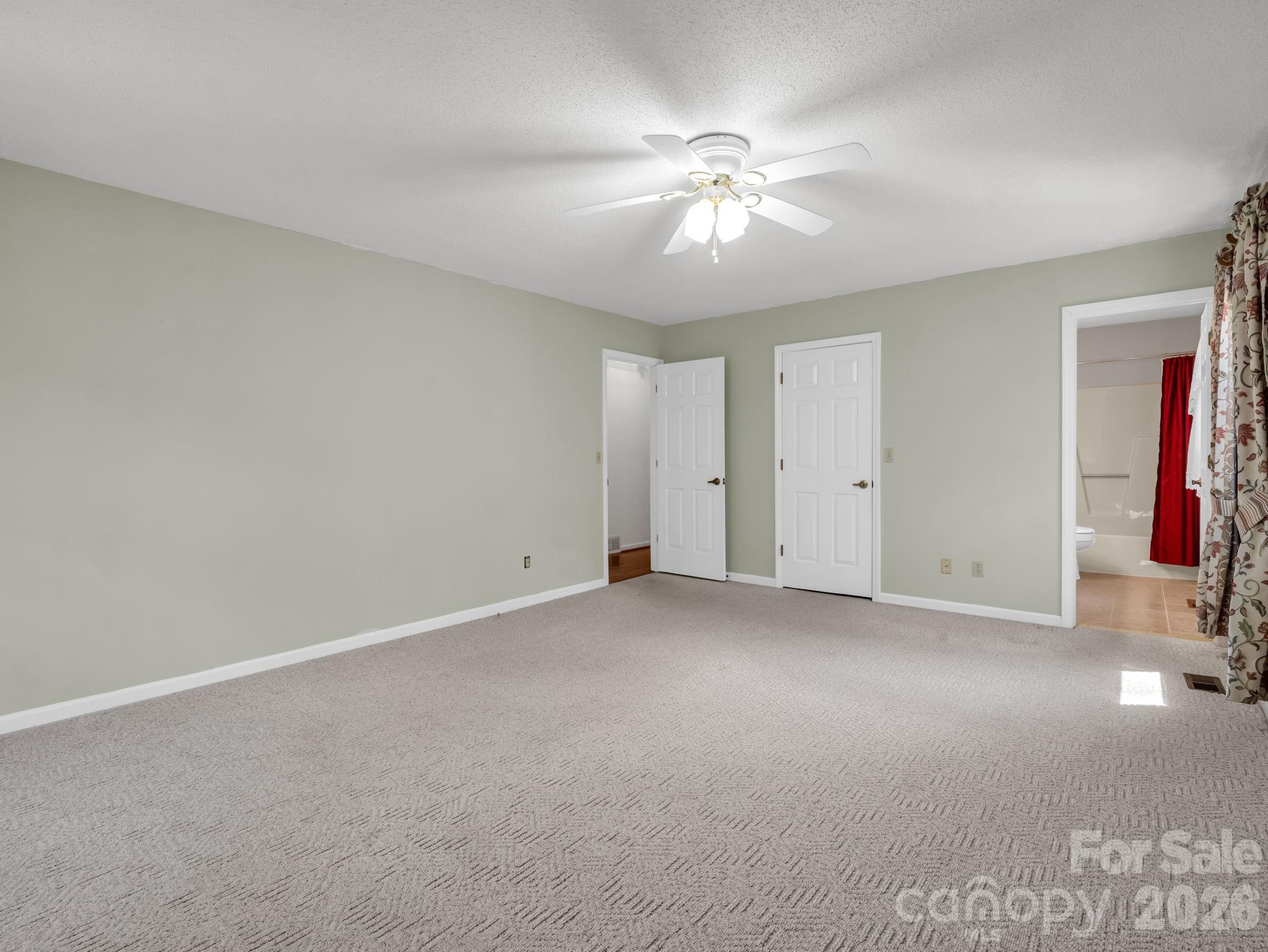 525 Maren Court Hendersonville NC 28739