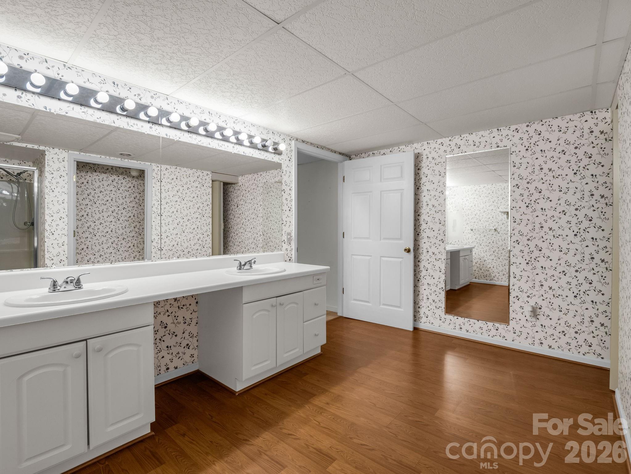 525 Maren Court Hendersonville NC 28739