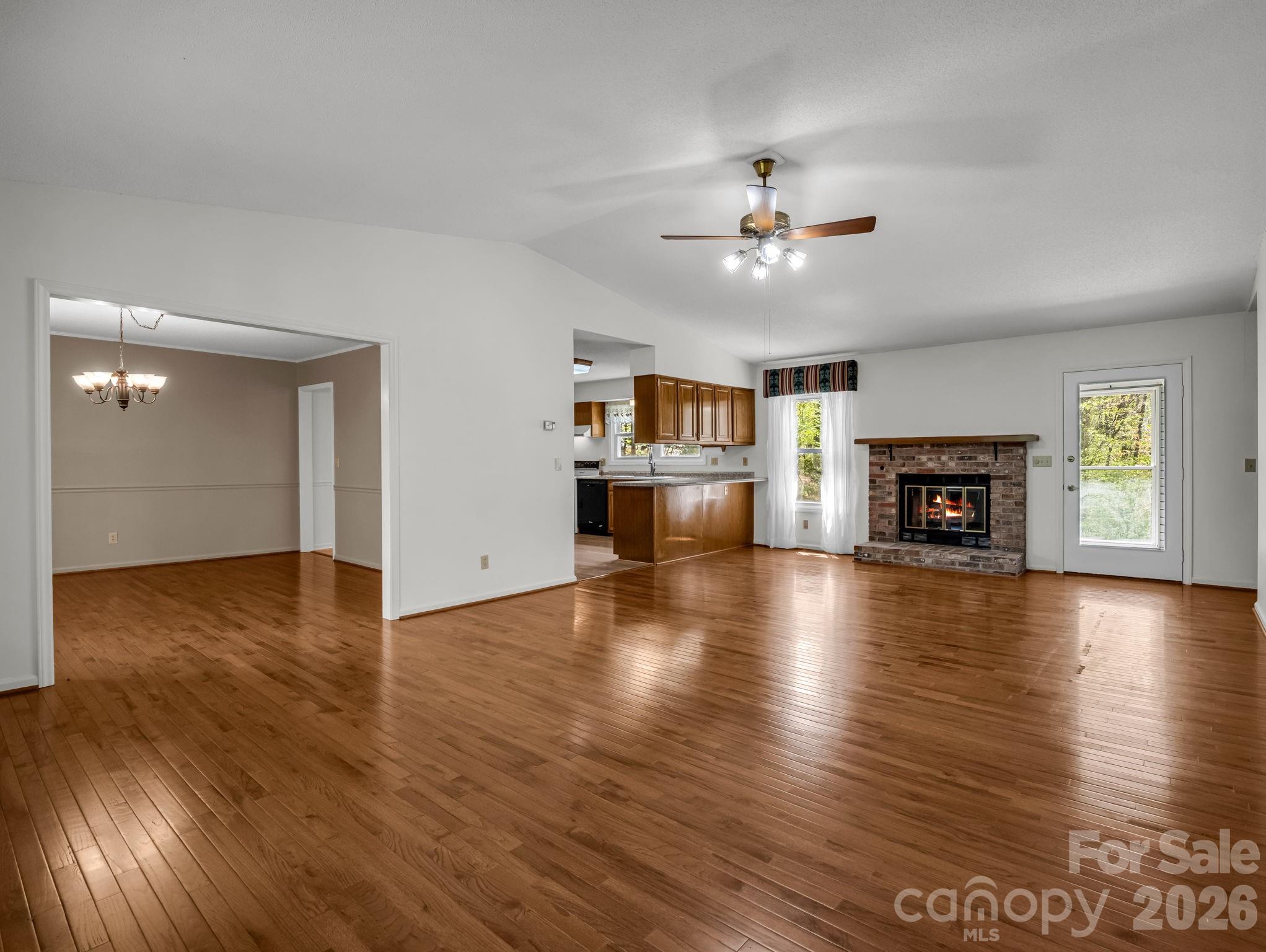 525 Maren Court Hendersonville NC 28739