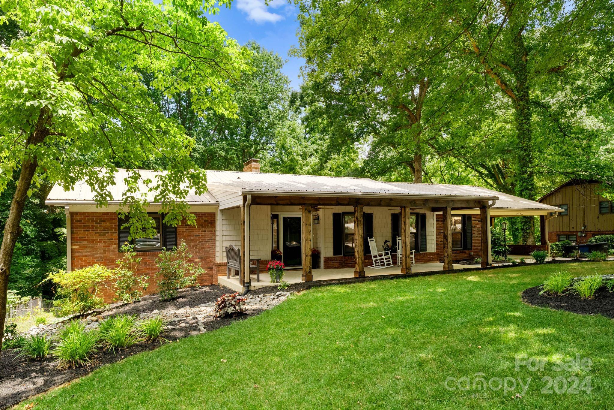 340 N Oakwood Drive Statesville NC 28677