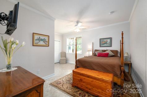 85 Laurel Cove Road Candler NC 28715