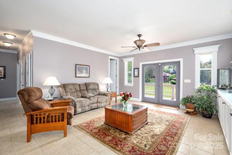 85 Laurel Cove Road Candler NC 28715