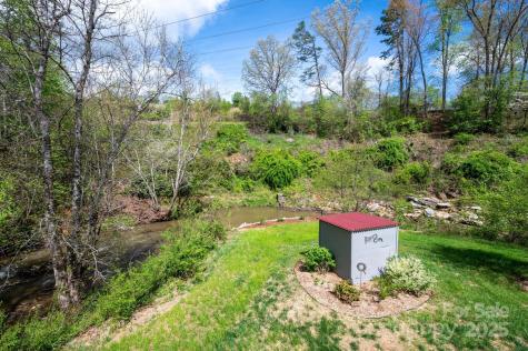 85 Laurel Cove Road Candler NC 28715