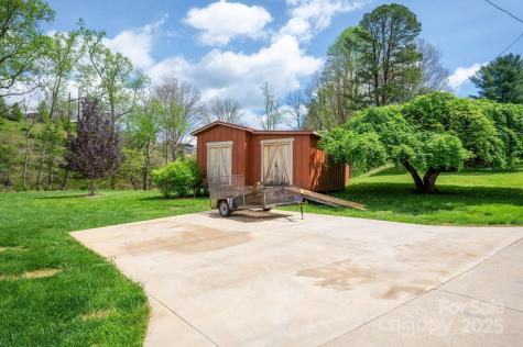 85 Laurel Cove Road Candler NC 28715