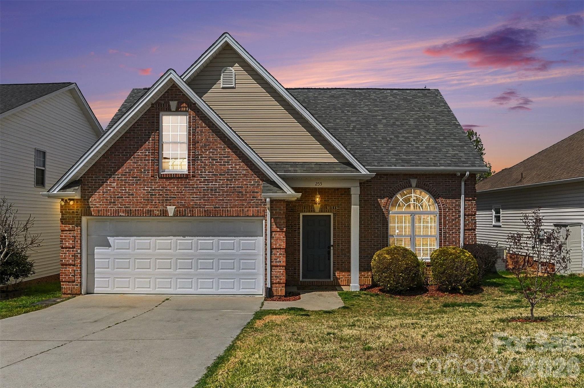 255 19th Avenue SE Hickory NC 28602