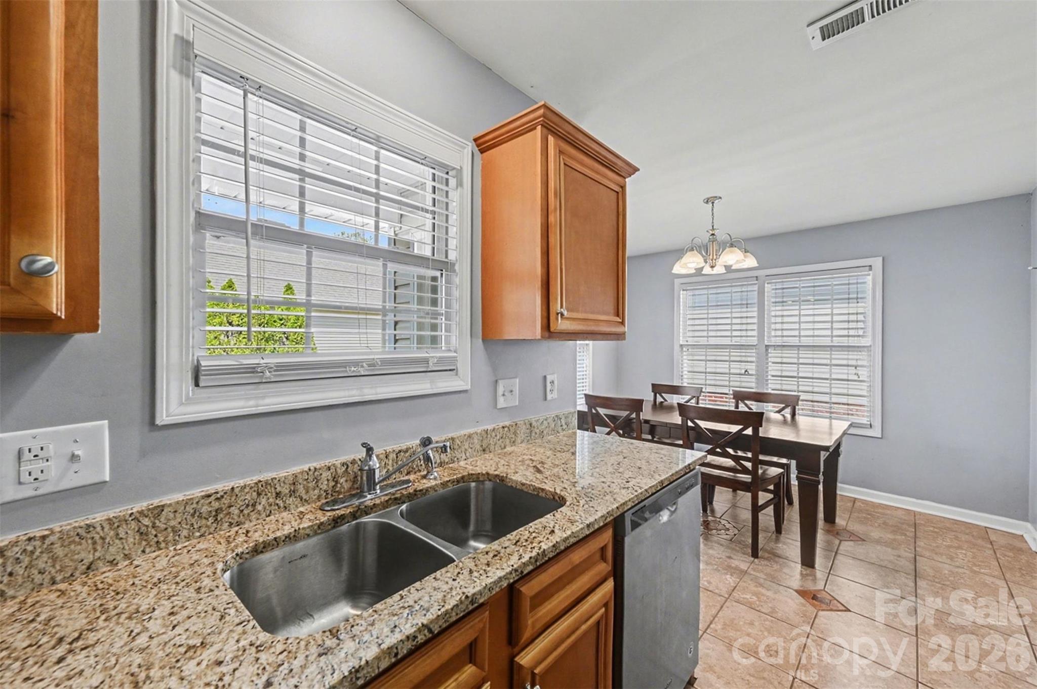 255 19th Avenue SE Hickory NC 28602