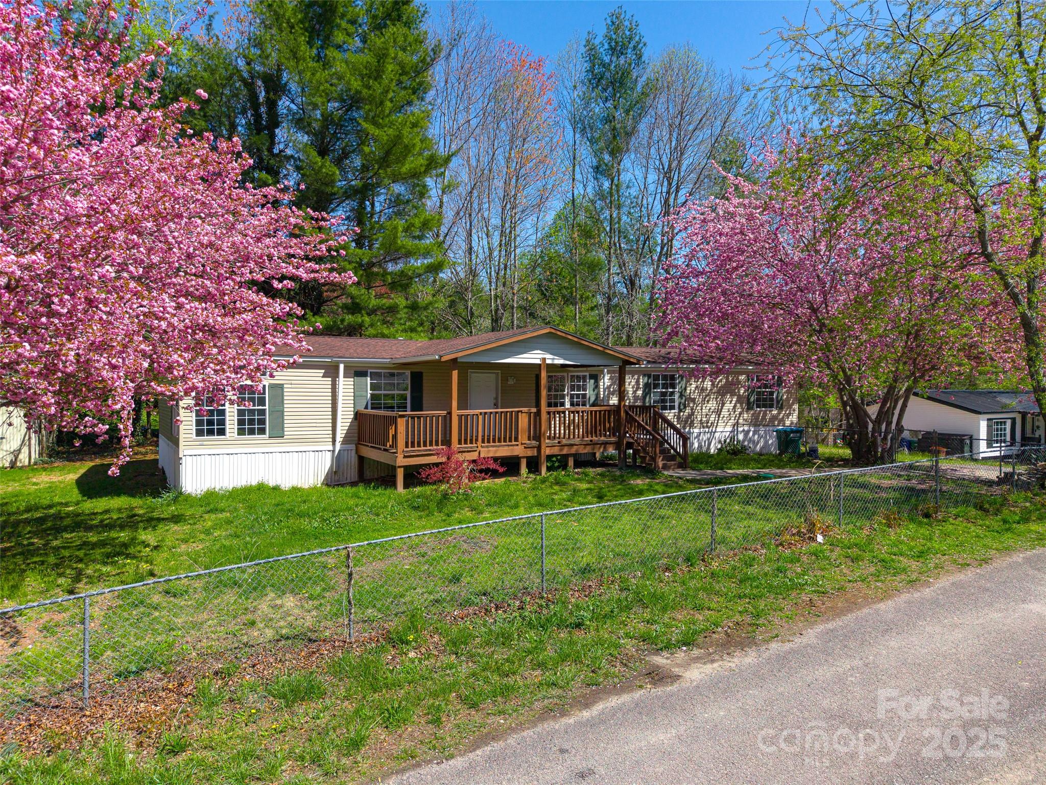 5 Concord Knoll Lane Asheville NC 28803