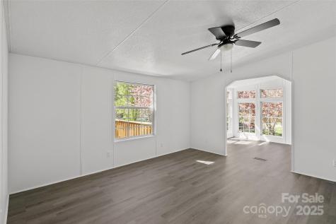 5 Concord Knoll Lane Asheville NC 28803